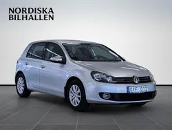 Silver Begagnad 2012 VW Golf Halvkombi | 69 795 kr (Marknadspris)