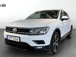 Vit (pure white) Begagnad 2017 VW Tiguan SUV | 219 900 kr (Marknadspris)