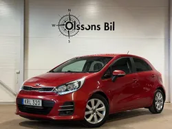 Röd Begagnad 2014 Kia Rio Halvkombi | 89 900 kr (Lite dyr)