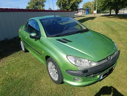 Grön Begagnad 2003 Peugeot 206 CC Cab | 26 500 kr (Marknadspris)