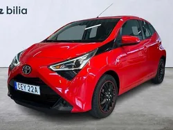 Röd Begagnad 2019 Toyota Aygo X-play Halvkombi | 104 900 kr (Marknadspris)