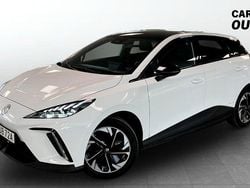Vit Begagnad 2023 MG MG4 EV Luxury Halvkombi | 249 900 kr (Superpris)
