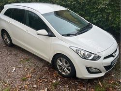 Vit Begagnad 2014 Hyundai i30 Kombi | 79 900 kr (Dyr)