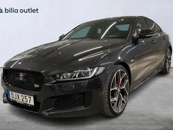 Grå Begagnad 2017 Jaguar XE S Sedan | 289 900 kr