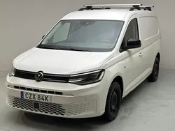 Vit Begagnad 2021 VW Caddy Minibuss | 200 000 kr (Marknadspris)