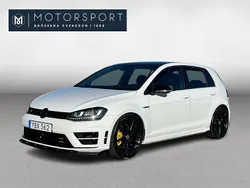 Vit Begagnad 2016 VW Golf VII R Halvkombi | 229 900 kr (Marknadspris)