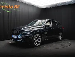 Svart Begagnad 2019 BMW X5 M Sport SUV | 494 900 kr (Marknadspris)