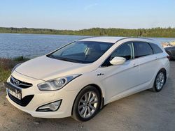 Vit Begagnad 2013 Hyundai i40 Kombi | 80 000 kr (Marknadspris)