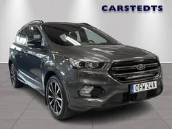 Blå Begagnad 2022 Ford Kuga Titanium SUV | 299 600 kr (Marknadspris)