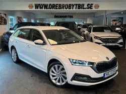 Vit Begagnad 2021 Skoda Octavia Style Kombi | 279 900 kr (Marknadspris)