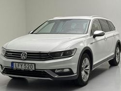 Vit Begagnad 2016 VW Passat Alltrack Executive Kombi | 174 800 kr (Bra pris)