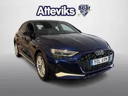 Blå Ny 2025 Audi A3 Sportback e-tron Advanced Plus Sedan | 499 900 kr (Bra pris)