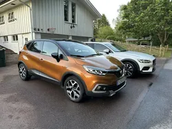 Brun Begagnad 2018 Renault Captur Intens SUV | 145 000 kr (Marknadspris)