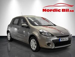 Ljusbrun (brun) Begagnad 2012 Renault Clio R.S. Halvkombi | 39 900 kr (Marknadspris)