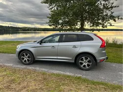 Silver Begagnad 2015 Volvo XC60 SUV | 160 000 kr (Marknadspris)