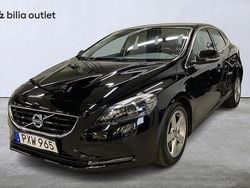 Svart Begagnad 2015 Volvo V40 Momentum Halvkombi | 164 900 kr (Marknadspris)