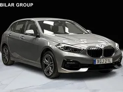 Grå Begagnad 2022 BMW 118 Sport Line Halvkombi | 289 000 kr (Lite dyr)