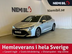 Silver Begagnad 2019 Toyota Corolla Hybrid Style Halvkombi | 219 900 kr (Marknadspris)
