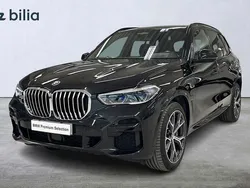 Svart Begagnad 2021 BMW X5 iPerformance SUV | 709 900 kr (Marknadspris)