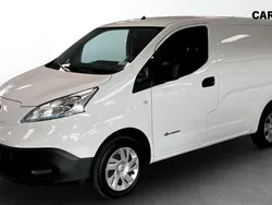Vit (white) Begagnad 2022 Nissan e-NV200 Comfort Van | 150 000 kr (Superpris)