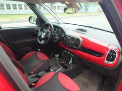 Röd Begagnad 2013 Fiat 500L Minibuss | 65 500 kr