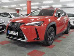 Röd Begagnad 2020 Lexus UX 250h SUV | 289 500 kr (Marknadspris)