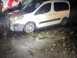 Begagnad 2011 Peugeot Partner Tepee Minibuss | 10 000 kr