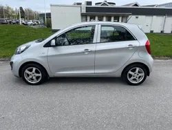 Grå Begagnad 2014 Kia Picanto Halvkombi | 49 900 kr (Marknadspris)