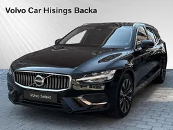 Svart Begagnad 2023 Volvo V60 Core Kombi | 364 900 kr (Marknadspris)