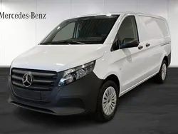 Vit (white) Ny 2025 Mercedes Vito Minibuss | 562 375 kr (Superpris)