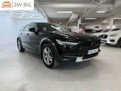 Svart Begagnad 2017 Volvo V90 CC Kombi | 244 800 kr (Marknadspris)