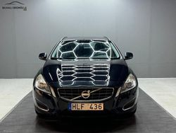 Svart Begagnad 2013 Volvo V60 Momentum Kombi | 94 900 kr (Superpris)