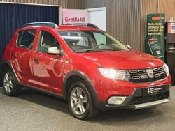Röd Begagnad 2017 Dacia Sandero Stepway Kombi | 99 900 kr (Marknadspris)