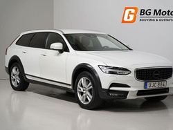 Vit Begagnad 2018 Volvo V90 CC Momentum Kombi | 229 900 kr (Bra pris)