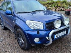 Blå Begagnad 2005 Toyota RAV4 SUV | 50 000 kr (Dyr)
