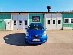 Blå Begagnad 2006 Toyota Yaris Halvkombi | 36 000 kr (Marknadspris)