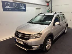 Silver Begagnad 2015 Dacia Sandero Stepway Halvkombi | 64 900 kr (Marknadspris)