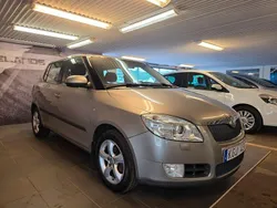 Ljusbrun (brun) Begagnad 2008 Skoda Fabia Halvkombi | 29 900 kr (Bra pris)
