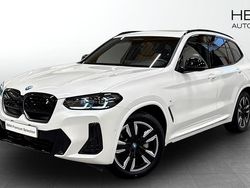 Vit (white) Begagnad 2024 BMW iX3 M Sport SUV | 578 700 kr (Marknadspris)