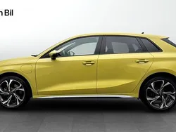 Gul Begagnad 2023 Audi A3 Sportback e-tron Advanced Plus Sedan | 349 000 kr (Marknadspris)