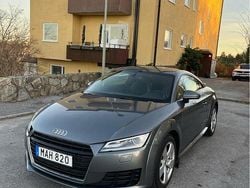 Grå Begagnad 2016 Audi TT Sportkupé | 215 000 kr (Marknadspris)