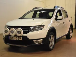 Vit Begagnad 2014 Dacia Sandero Stepway Halvkombi | 84 900 kr (Lite dyr)