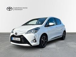 Vit Begagnad 2017 Toyota Yaris Style Halvkombi | 139 900 kr (Marknadspris)