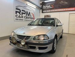 Silver Begagnad 1999 Toyota Avensis Halvkombi | 39 990 kr (Bra pris)