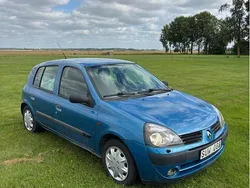 Blå Begagnad 2002 Renault Clio II Authentique Halvkombi | 14 900 kr (Marknadspris)