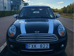 Svart Begagnad 2012 Mini Cooper D Halvkombi | 85 000 kr (Marknadspris)