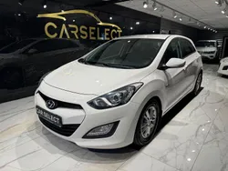 Vit Begagnad 2014 Hyundai i30 Sport Halvkombi | 79 000 kr (Marknadspris)