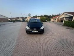 Svart Begagnad 2005 Mercedes A150 Classic Halvkombi | 26 000 kr (Dyr)