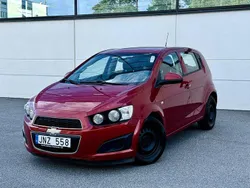 Röd Begagnad 2012 Chevrolet Aveo Halvkombi | 37 900 kr (Marknadspris)