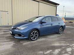 Blå Begagnad 2016 Toyota Auris Touring Sports Active Kombi | 119 900 kr (Marknadspris)